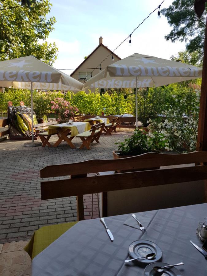 Balatonföldvár Sommer Panzio מראה חיצוני תמונה
